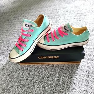 Converse All Star tennis shoes